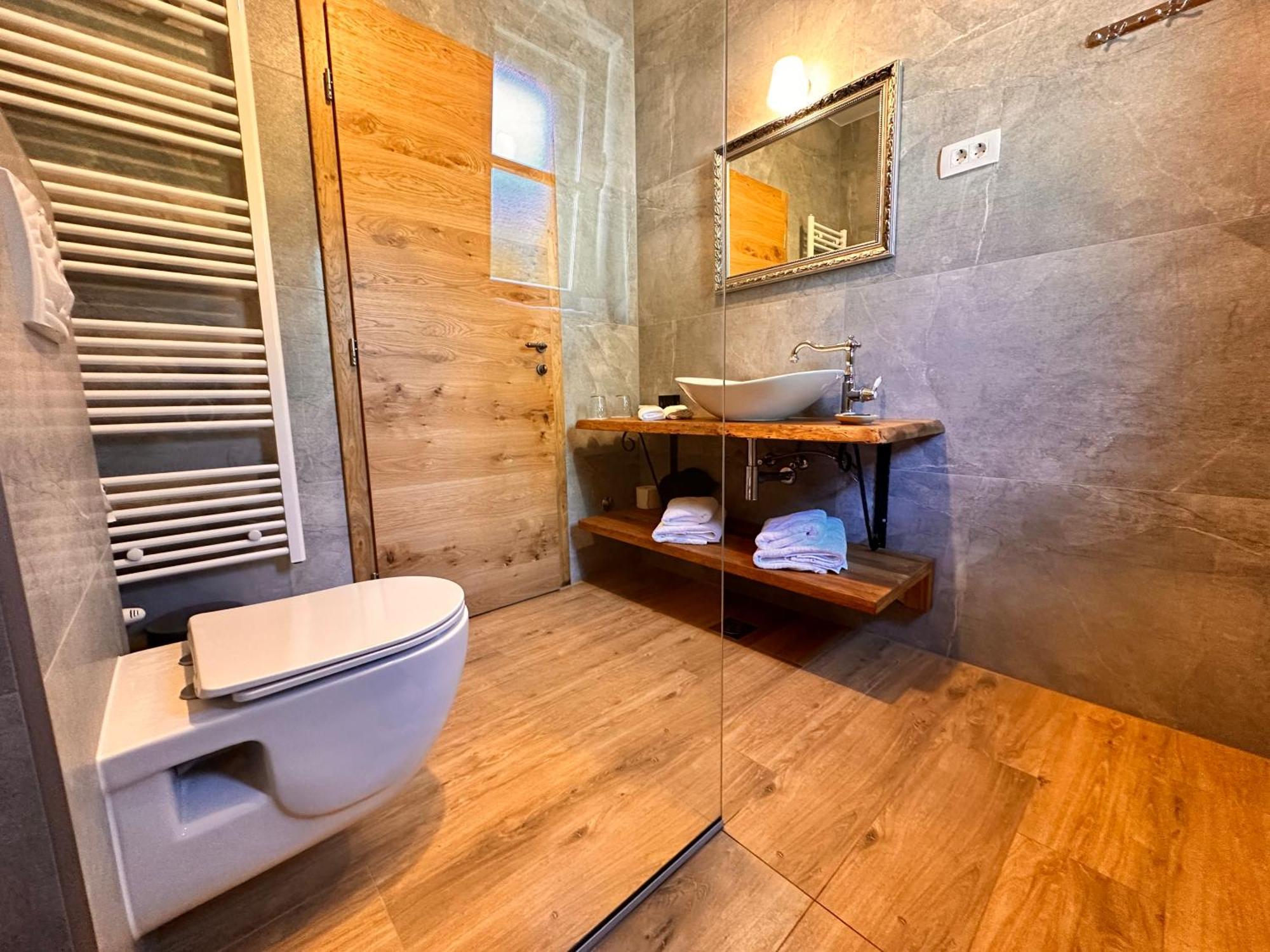 Boutique Villa Pearl Of Plitvice, Plitvice Lakes Plitvica selo Ngoại thất bức ảnh