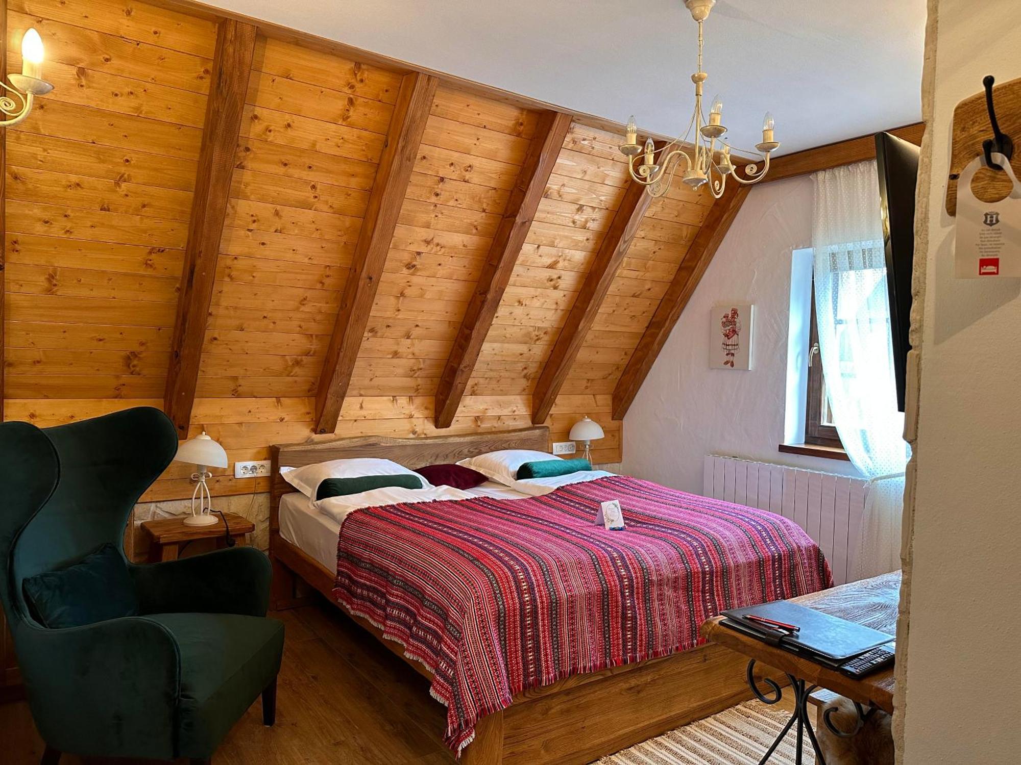 Boutique Villa Pearl Of Plitvice, Plitvice Lakes Plitvica selo Ngoại thất bức ảnh